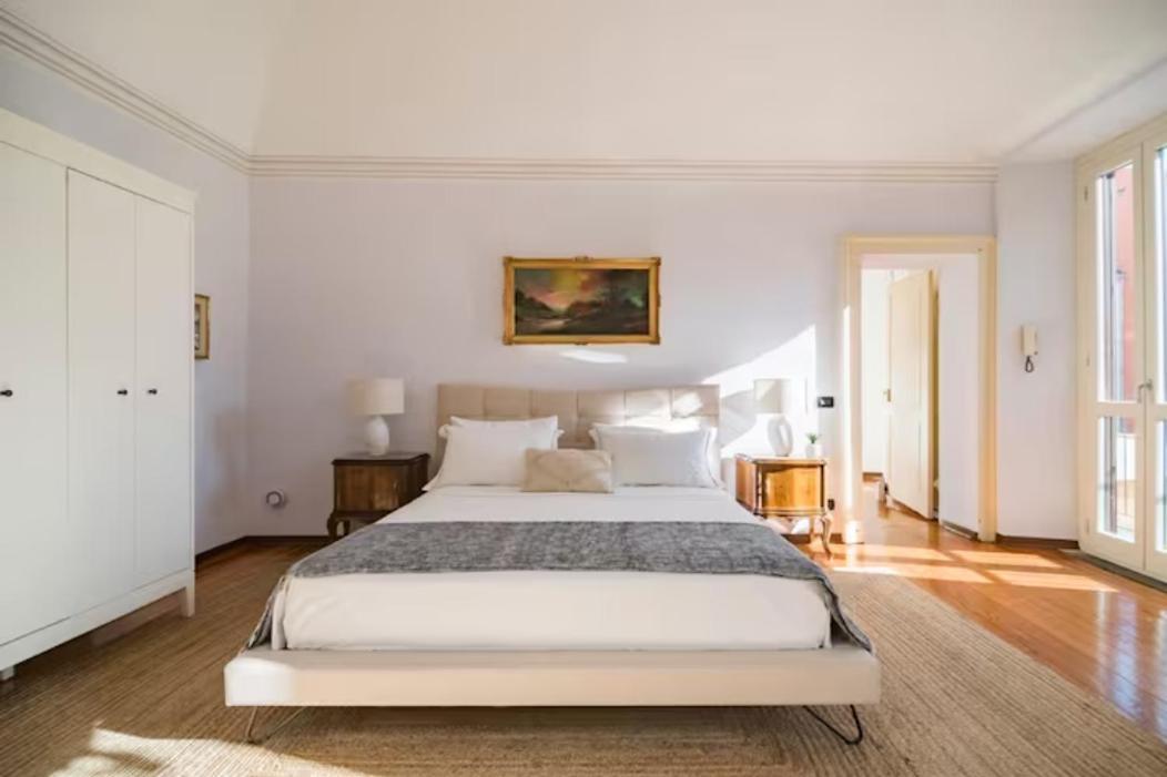 Large, Luxurious Family Apartment In Biella'S Historic Center Zewnętrze zdjęcie